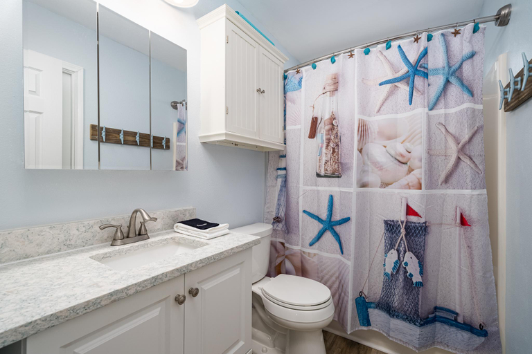 Bathroom, Lunasea Haven, Aransas