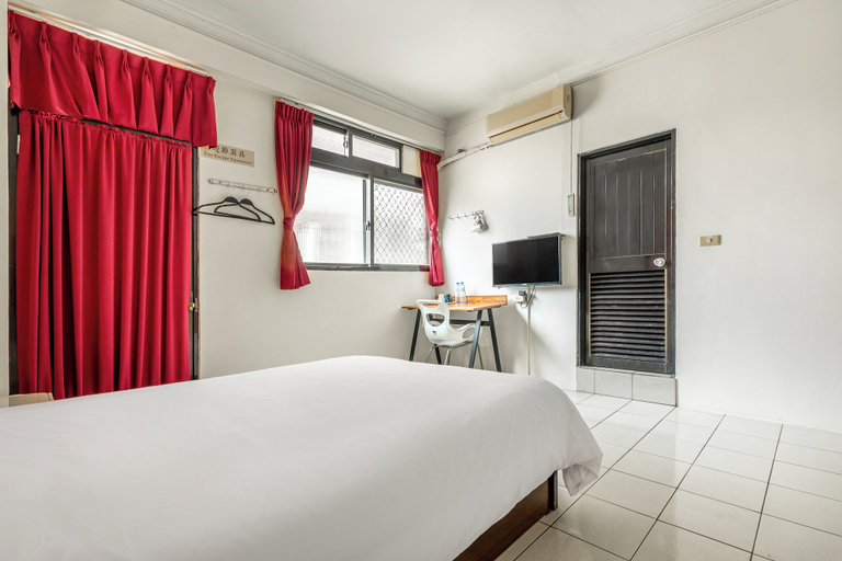 Bedroom 2, Forever happiness hostel, Nantou