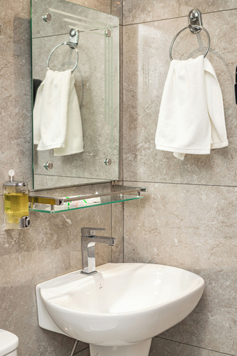 Bathroom 4, Amarawati Boutique Hotel, Bagmati