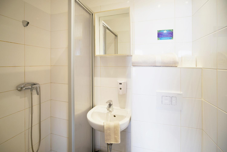 Others 5, Hostel Senftenberg, Oberspreewald-Lausitz