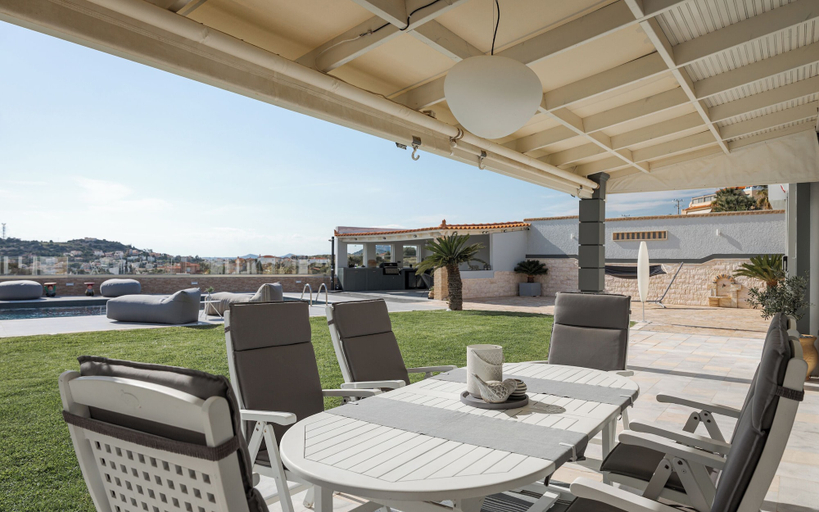 Food & Drinks, LaGon Luxury Villa, Attica