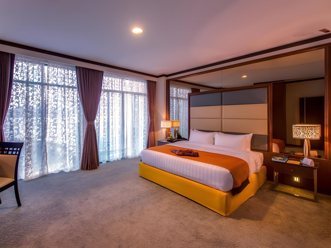 Bedroom 30
