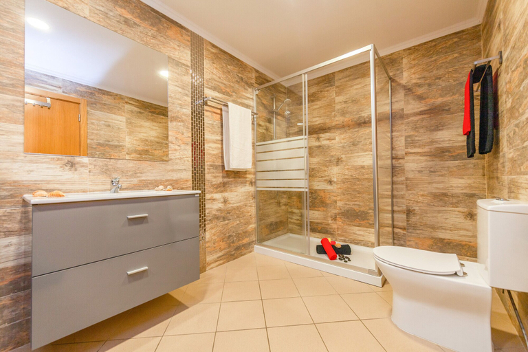 Bathroom 4, Villa California, Albufeira