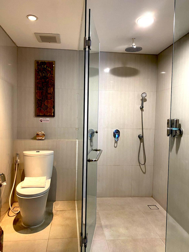 bathroom 11