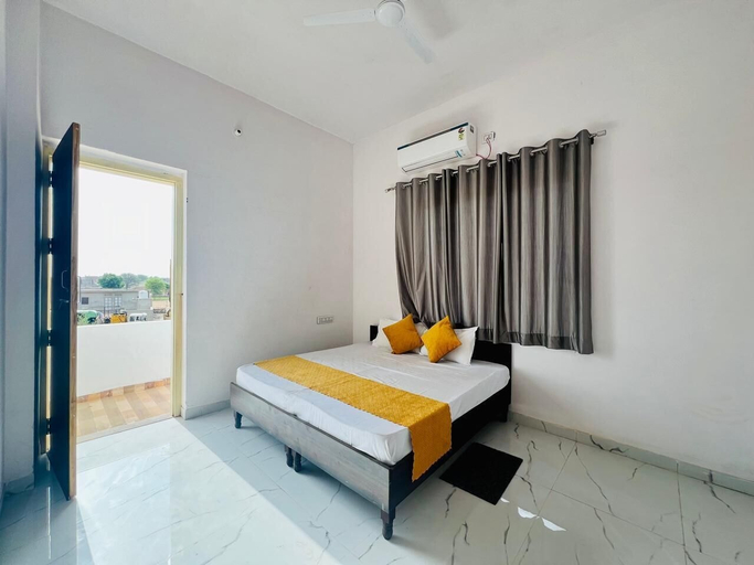 Bedroom, Kailash Inn, Sikar