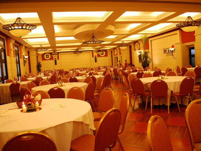 Food & Drinks 5, Planta Centro Bacolod Hotel & Residences, Bacolod City