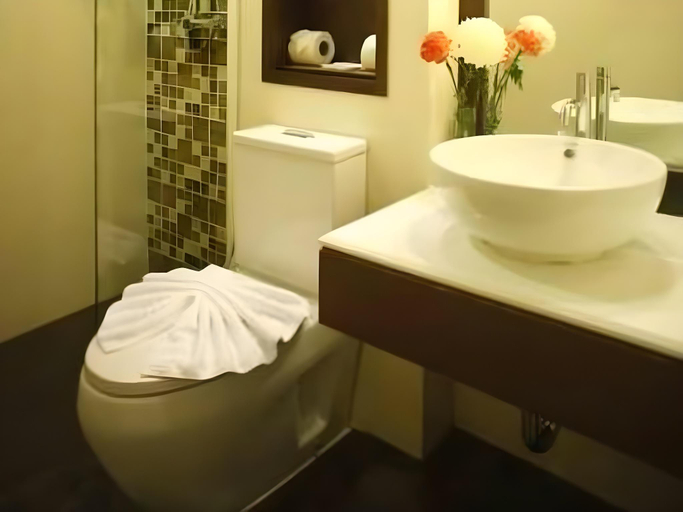Bathroom 24