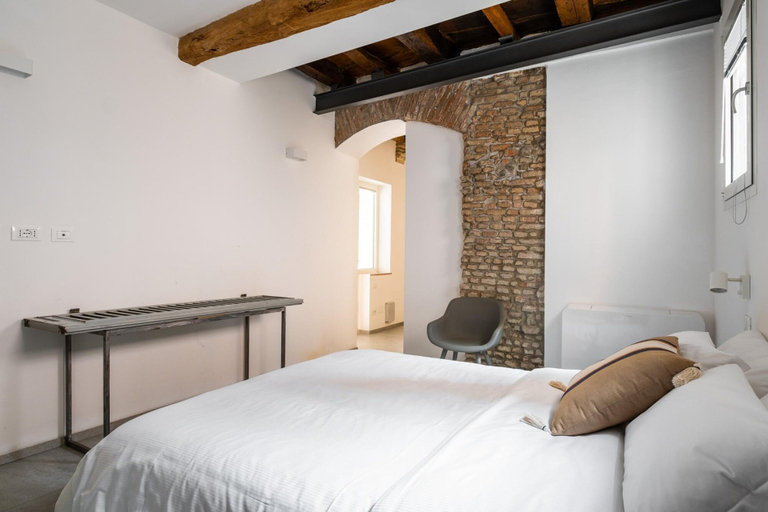 Room 2, San Michele Apartments - Ferrum by Wonderful Italy, Bologna