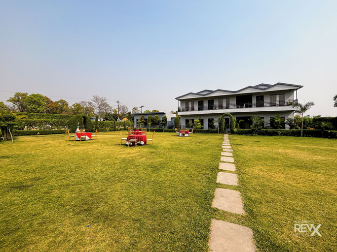Exterior & Views 2, THE CORBETT GRACE RESORT, Nainital