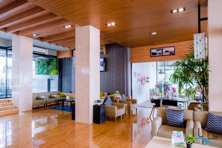 Public Area 2, The Loft Seaside Sriracha Hotel, Si Racha