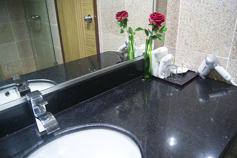 Bathroom 4, TD Plaza Hotel, Kota Kinabalu