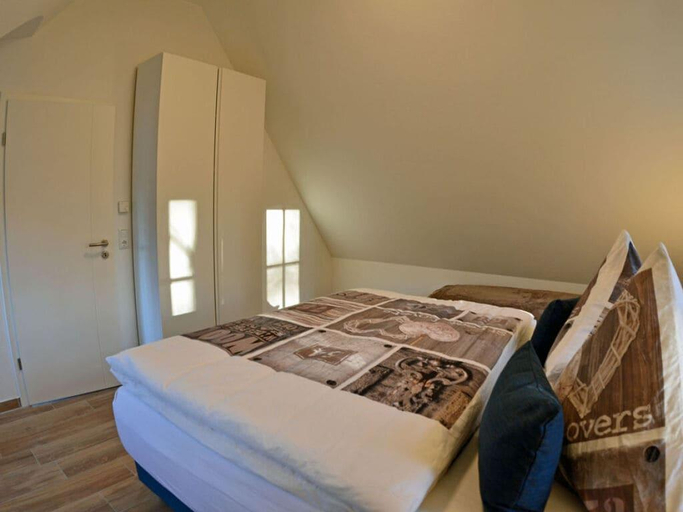 Bedroom 2, Muschelsucher Comfortable holiday residence, Vorpommern-Rügen