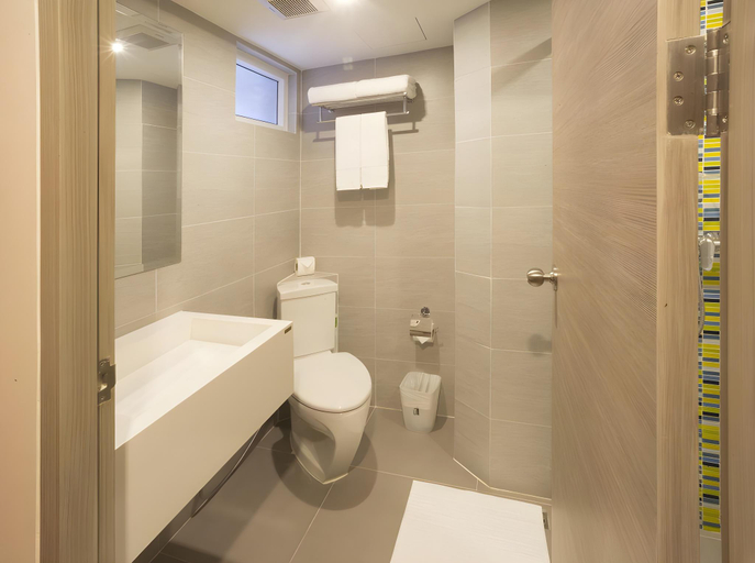 Bathroom 30