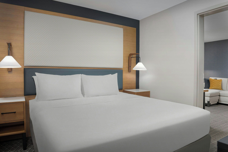 Bedroom 3, Residence Inn by Marriott Seattle Northgate Station, Seattle