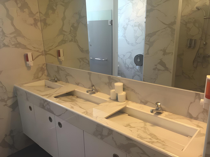Bathroom 16