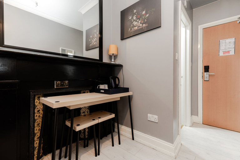 Others 5, Hotel Orlando by PLI, London