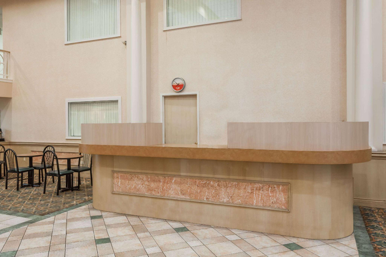 Public Area 2, Ramada Hotel & Conference Center by Wyndham Hammond, Lake