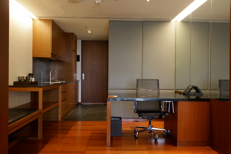Dining Room 12