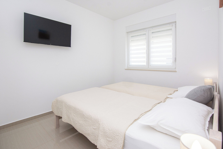 Bedroom 2, Apartments Grabovickic, Vir
