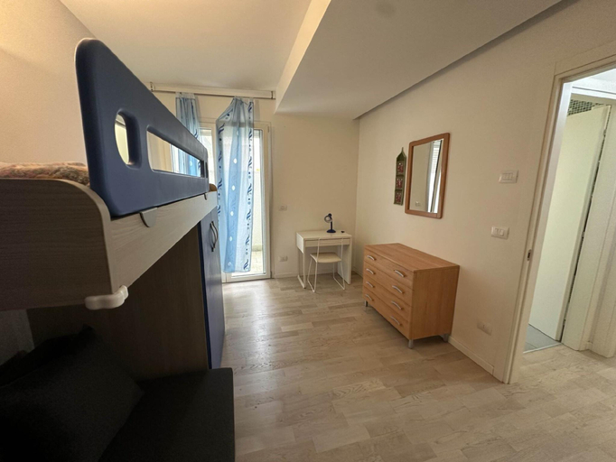 Bedroom 2, Bright and new apartment between the beach and the city center, Venezia