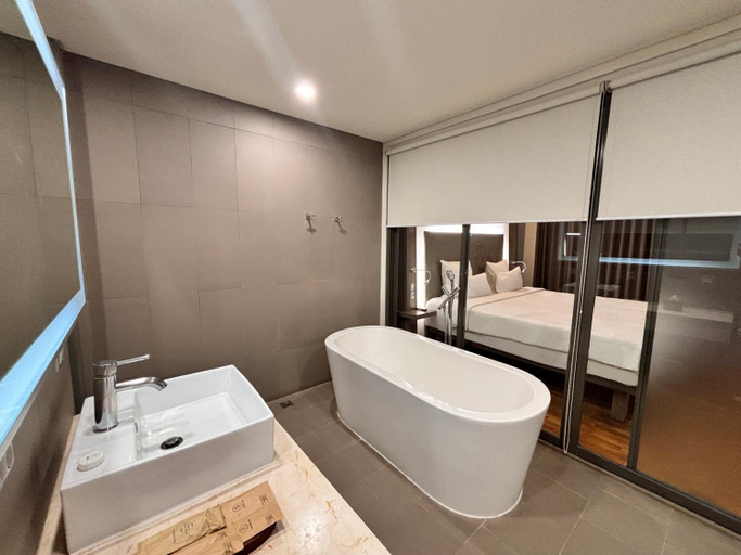 Bathroom 5, Novotel Banjarmasin Airport, Banjar