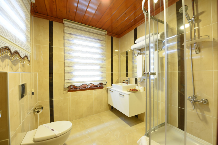 Bathroom 5, Elyka Hotel, Fatih