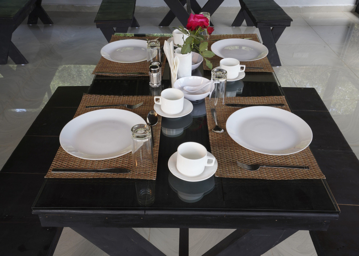 Food & Drinks 5, Seaking Suites, Ernakulam