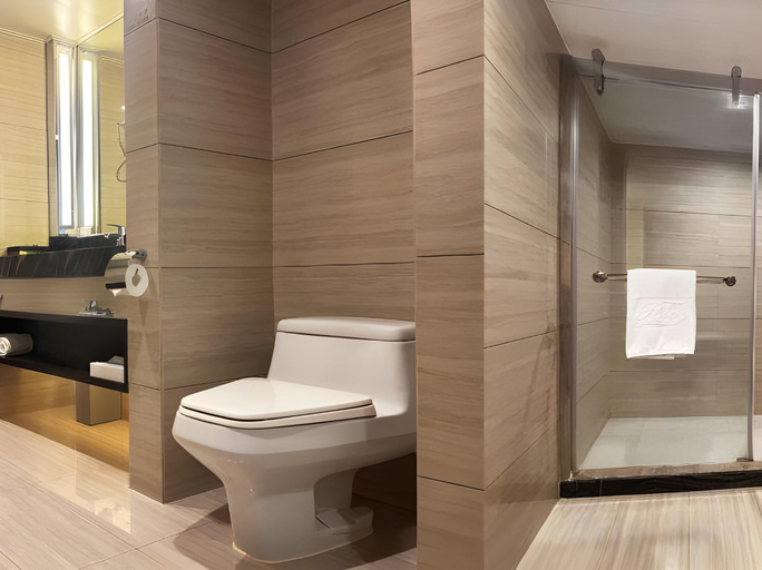 Bathroom 7