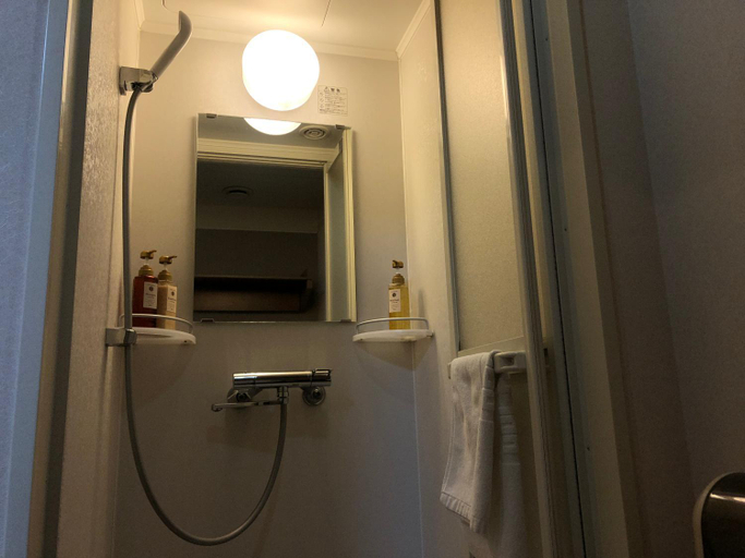 Bathroom 2