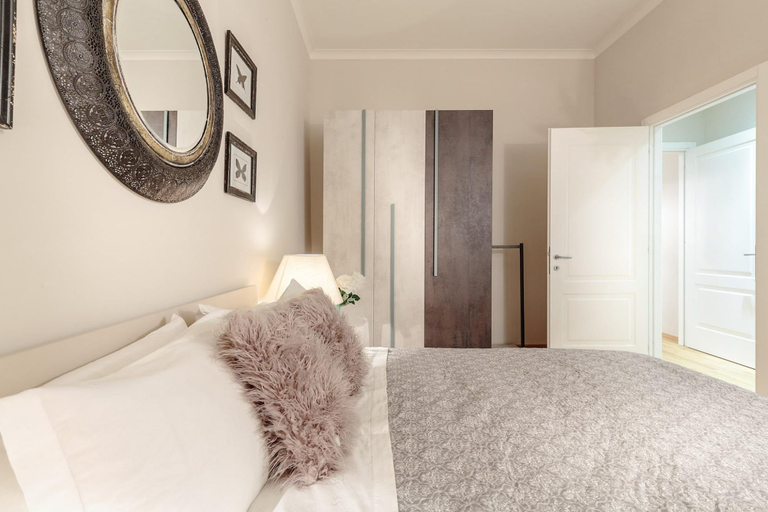 Room 2, Casa Betta in Lucca With 2 Bedrooms and 2 Bathrooms, Lucca