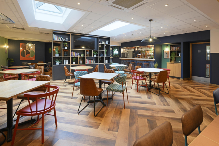 Food & Drinks 4, Travelodge Guildford, Surrey