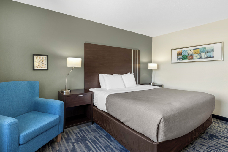 Bedroom 4, Quality Inn & Suites Keokuk North, Lee