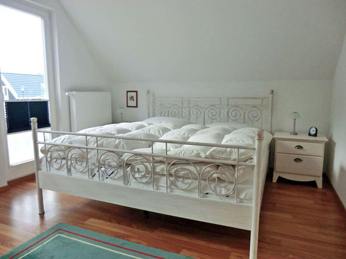Bedroom 2, Stranddistel Comfortable holiday residence, Vorpommern-Rügen