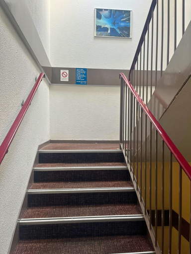 Others 4, Egg Hotel Sarcelles, Val-d'Oise