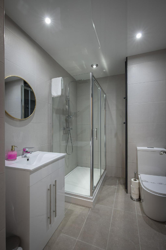 Bathroom 3, Bentinck Residence by Sasco Apartments, Lancashire