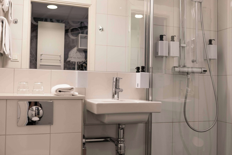 Bathroom 4, Scandic Malmen, Stockholm