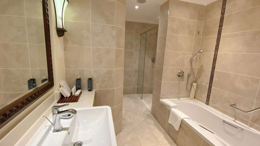 Bathroom 5, Sarova Whitesands Beach Resort & Spa, Mombasa, Kisauni