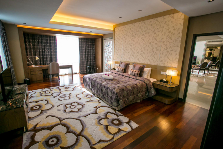 Bedroom 13