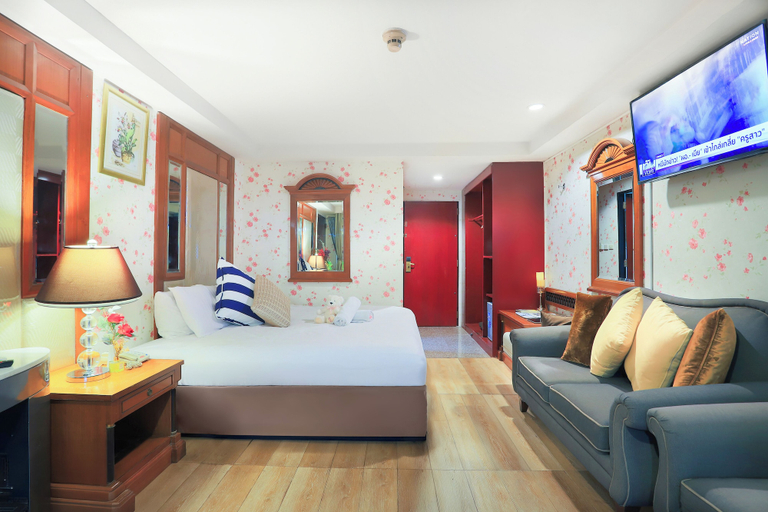 Bedroom 8