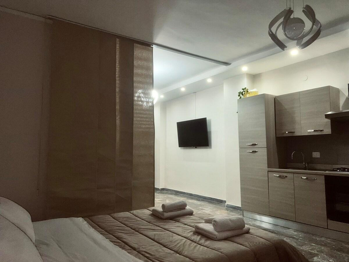 Bedroom 2, C.A. Pompei Luxury - 150m stazione - 5km Pompei, Napoli