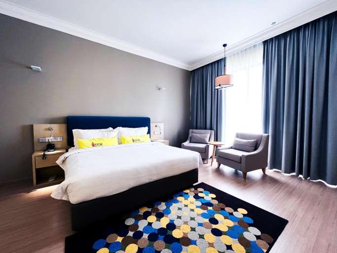 Bedroom 24