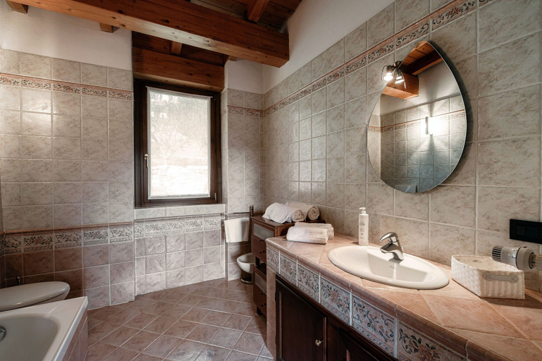Bathroom 3, Casarico, Como