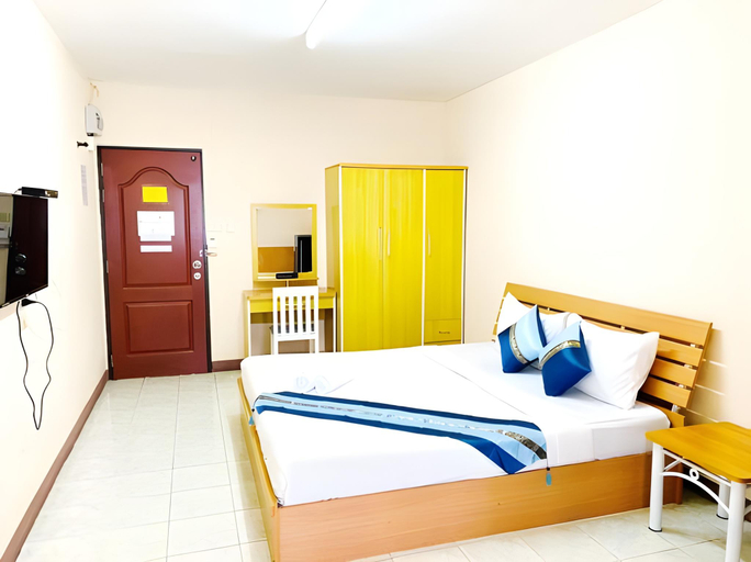 Bedroom 24