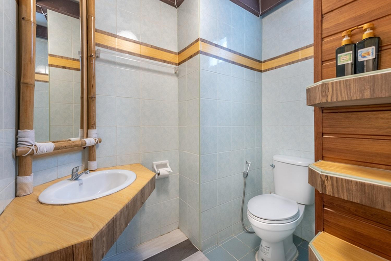 Bathroom, Shiba Room Hotel Nakhon Ratchasima Central Korat, Muang Nakhon Ratchasima