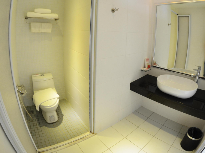 Bathroom 5