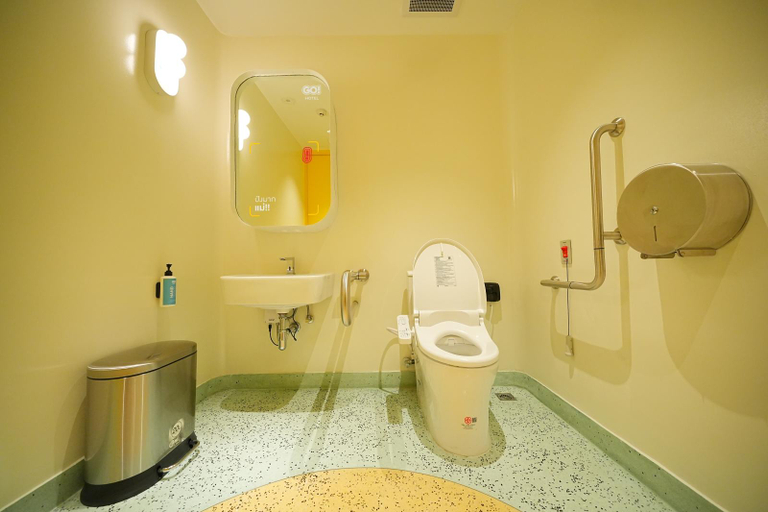 Bathroom 4, Go Hotel Si Racha at Central Si Racha, Si Racha
