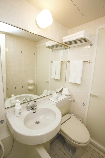 Bathroom 4, Libre Garden Hotel, Naha