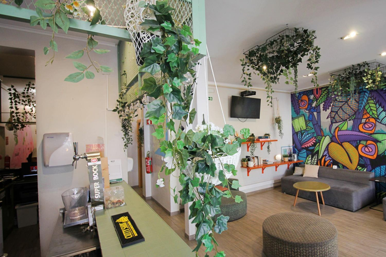 Public Area 4, Hub Lisbon Patio Hostel, Lisbon