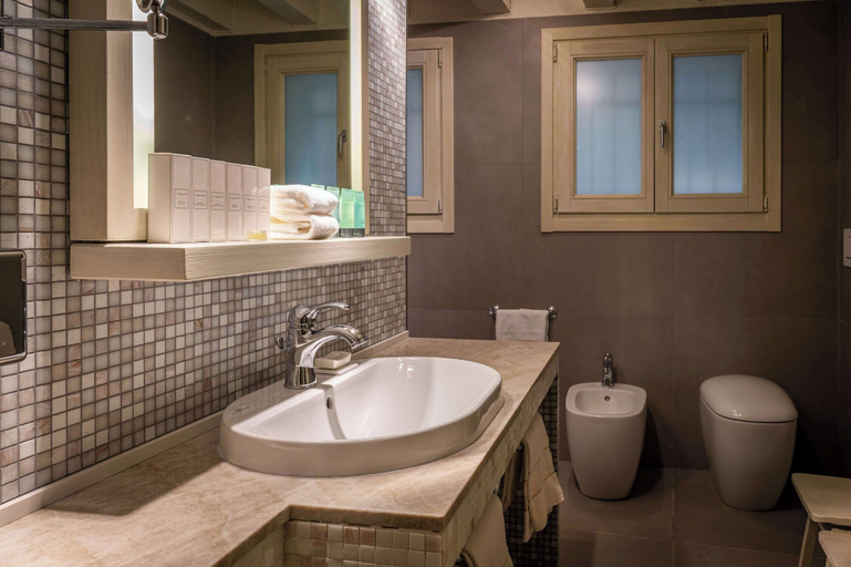 Bathroom 4, Ca Maria Adele, Venezia