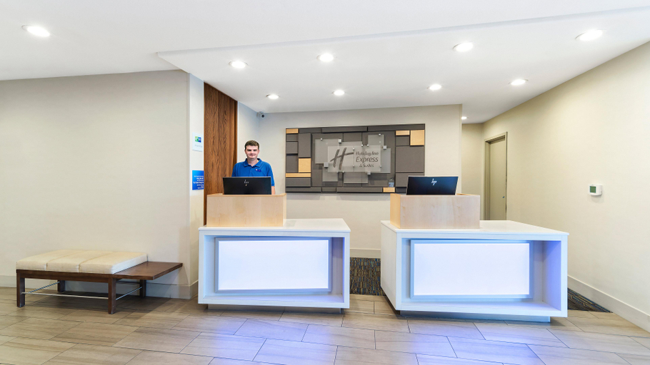 Public Area 3, Holiday Inn Express & Suites DINUBA WEST by IHG, Tulare